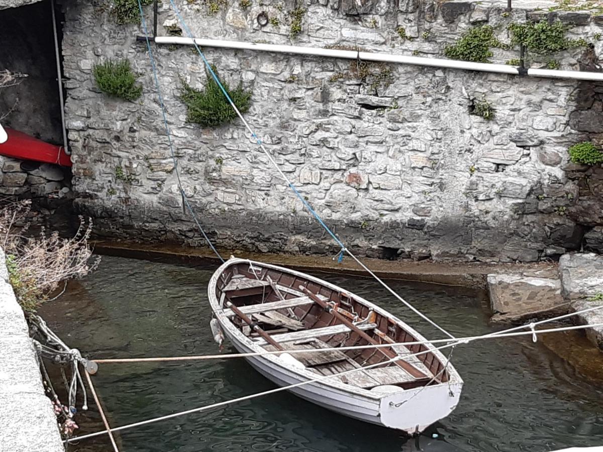 Casa Con Vista Lago A Nesso Bagian luar foto